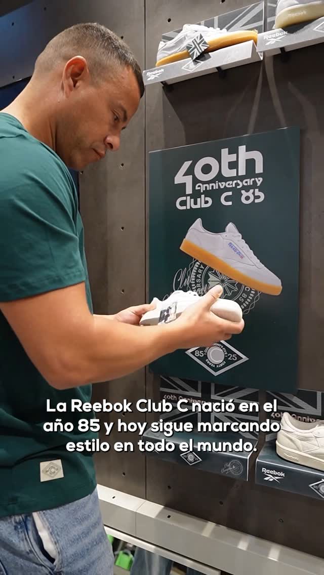 Instagram post by @rodrigodiazrioseco for Reebok. Caption reads: 👟 Club C. 40 años!! @reebokchile 
El clásico que....