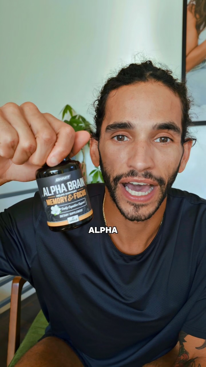 Instagram post by @kellenrunsphilly for Onnit. Caption reads: Marathon training isn’t just physical, it’s....