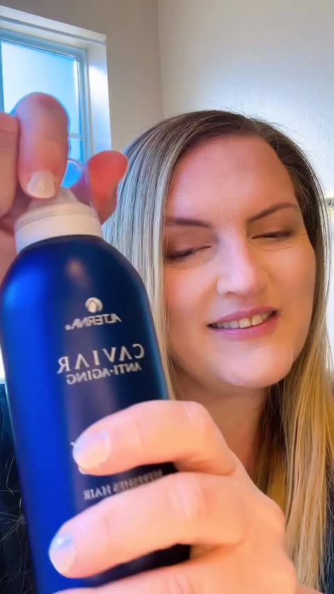 Instagram post by @glam.by.hollie for Beautytap. Caption reads: [...] and travels with me! @alternahaircare....