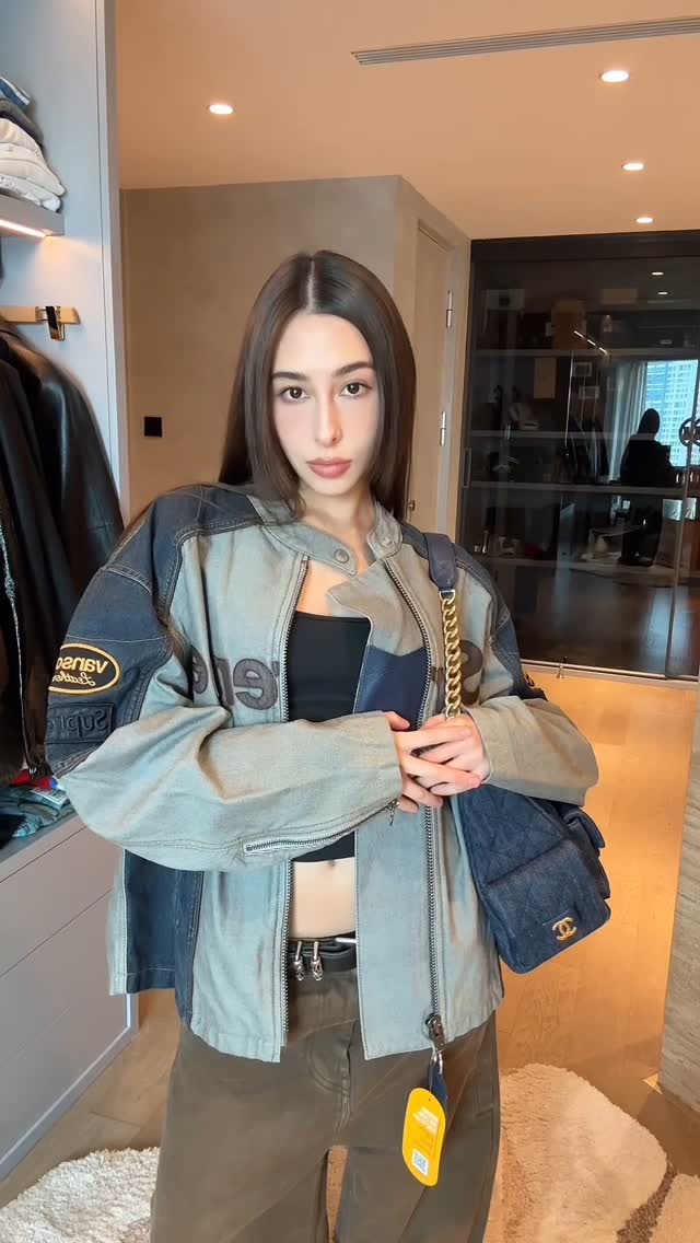 Instagram post by @rigeldavis for Supreme. Caption reads: @supremenewyork haul 🛍️.