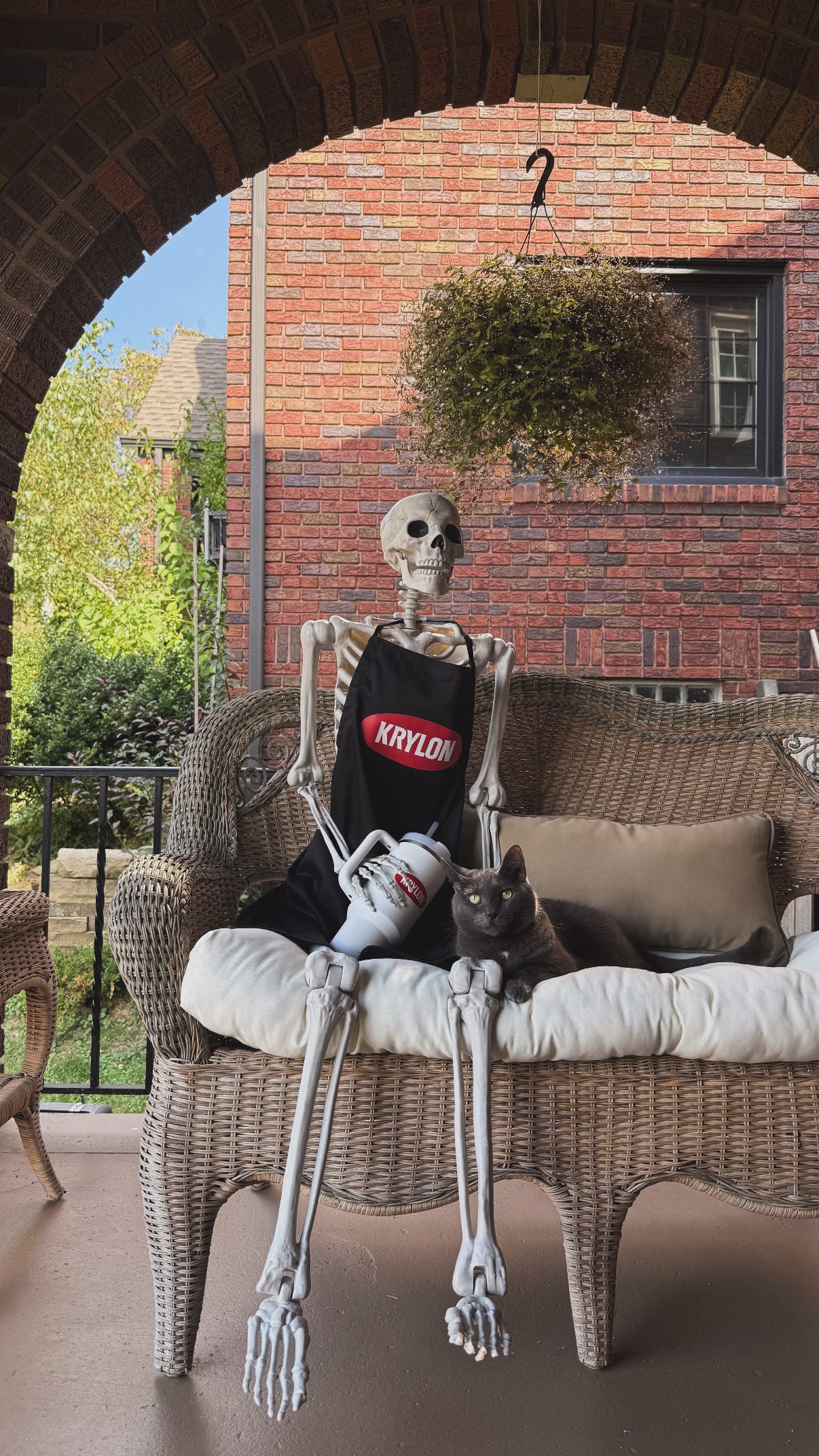 Instagram post by @ouraesthetic_abode for Krylon. Caption reads: AD: Wait for that glow 😧

When it comes to....