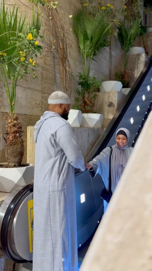 Instagram post by @solefitsab for Salams. Caption reads: Looking for a meaningful connection? 💕 Salams....