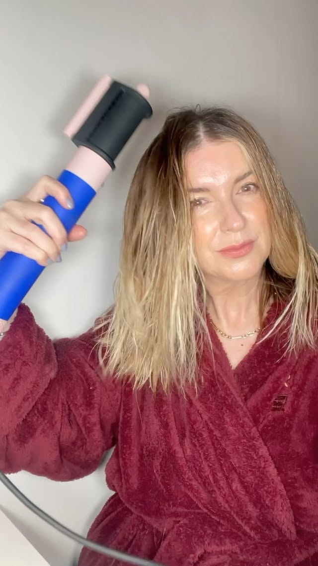 Instagram post by @reallyree for AQUIS Hair. Caption reads: [...] hair 👩‍🦰 Products used: @thewetbrush....