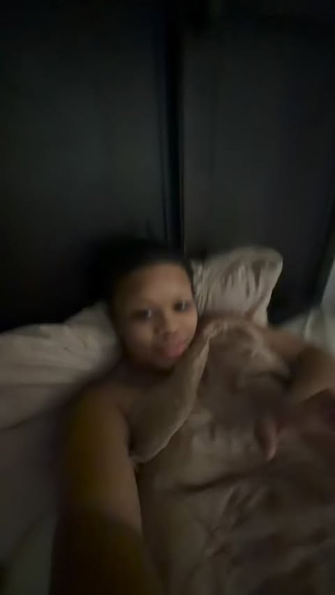 Instagram post by @mayanaoliviaaa for Cécred. Caption reads: Just a girl who wishes she knew how to do her own....