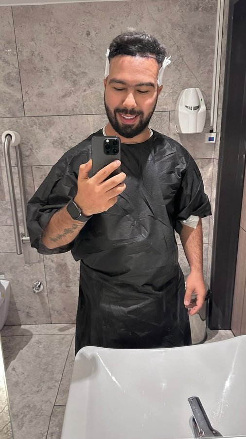 Instagram post by @h5eif for Estenove. Caption reads: [...] the best place.
I advise you to choose....