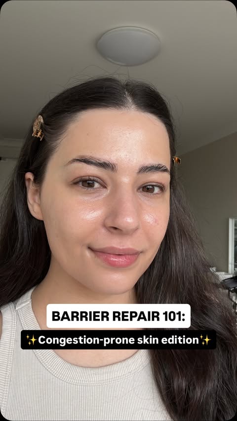 Instagram post by @minnieisaac_ for NAKED SUNDAYS. Caption reads: [...] Pressed Hydra-Powder 8HA Naked Sundays SPF50....