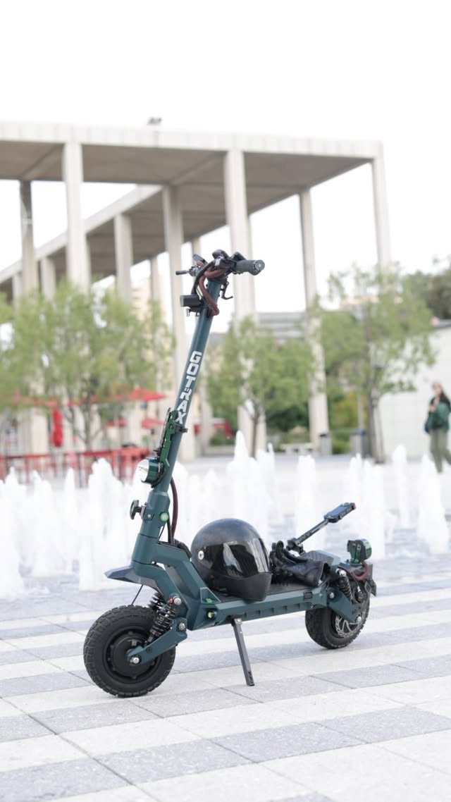 Instagram post by @kiziewheels for Gotrax. Caption reads: The @ridegotrax GX3 will look perfect gift under....