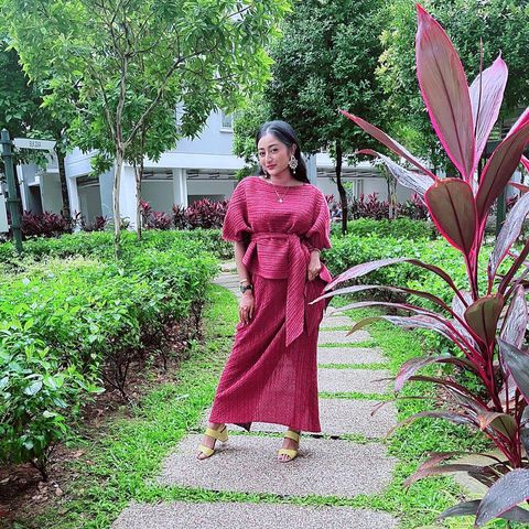 Instagram post by @furrynaa for Lucca Vudor. Caption reads: [...] heeled sandals in Mustard yellow from....