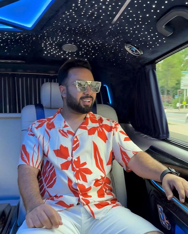 Instagram post by @h5eif for Estenove. Caption reads: Hello, I'm what you've been waiting....