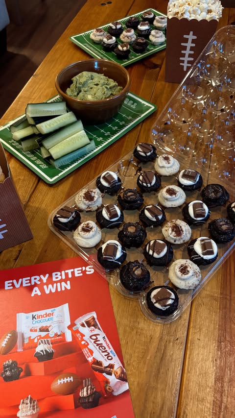 Instagram post by @abbiekonnick for Baked by Melissa. Caption reads: [...] omggg 🏆 this collaboration with....