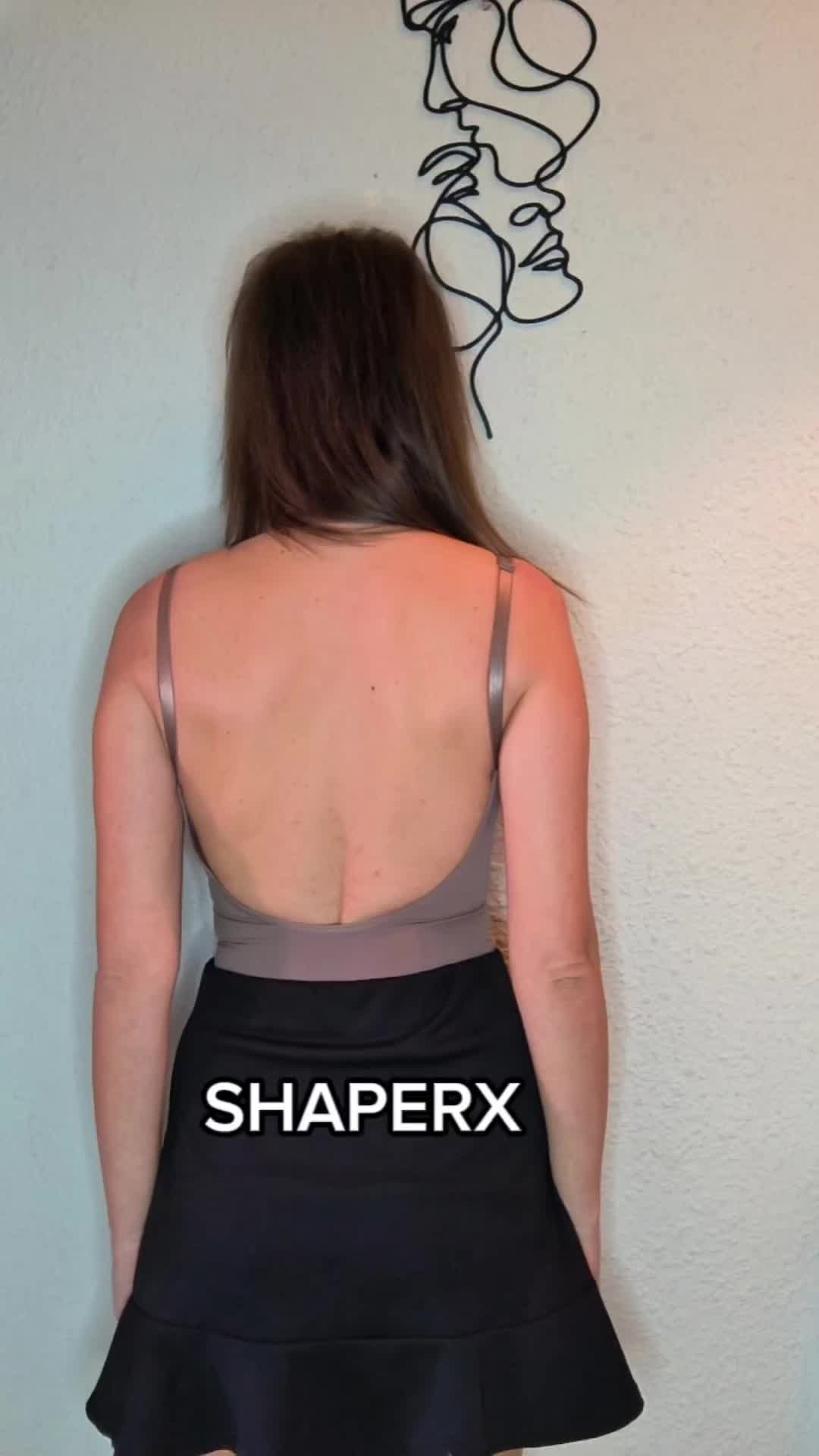 TikTok post by @palomavaquero271994 for Shaperx. Caption reads: ✨ ¡Realza tu figura con SHAPERX! ✨ Este body de....