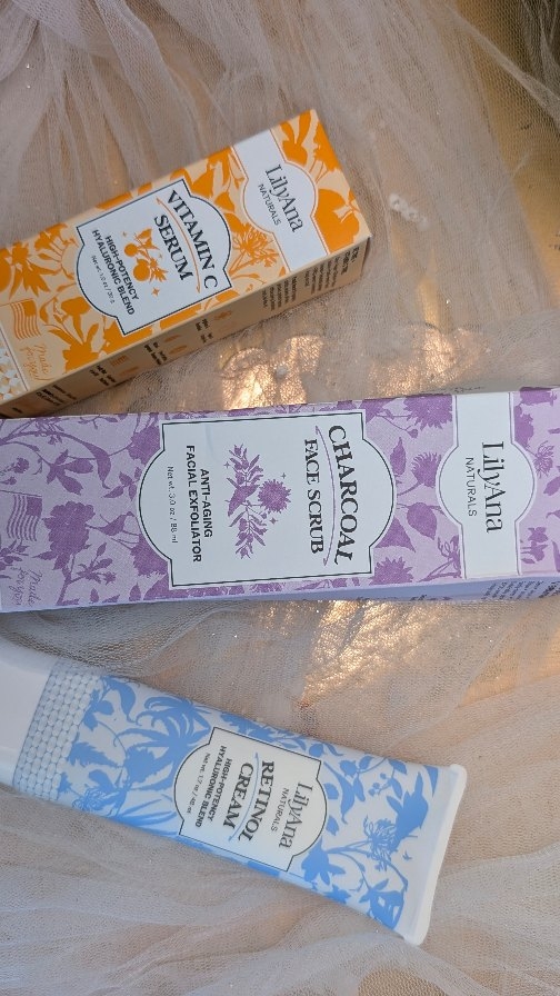 Instagram post by @ketikochuashvili for Lilyana Naturals. Caption reads: [...] @lilyana_naturals 🩷🌸 #skincare....