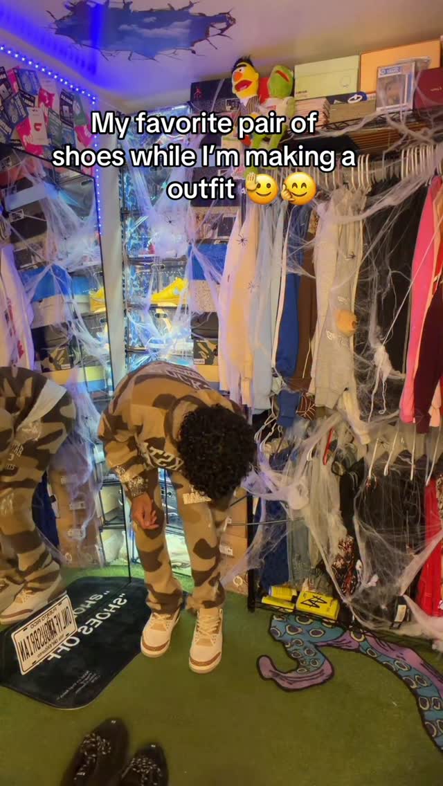 Instagram post by @onlyfamousbrian for Rockstar Original. Caption reads: 😂outfit from @rockstaroriginal code Brian10....