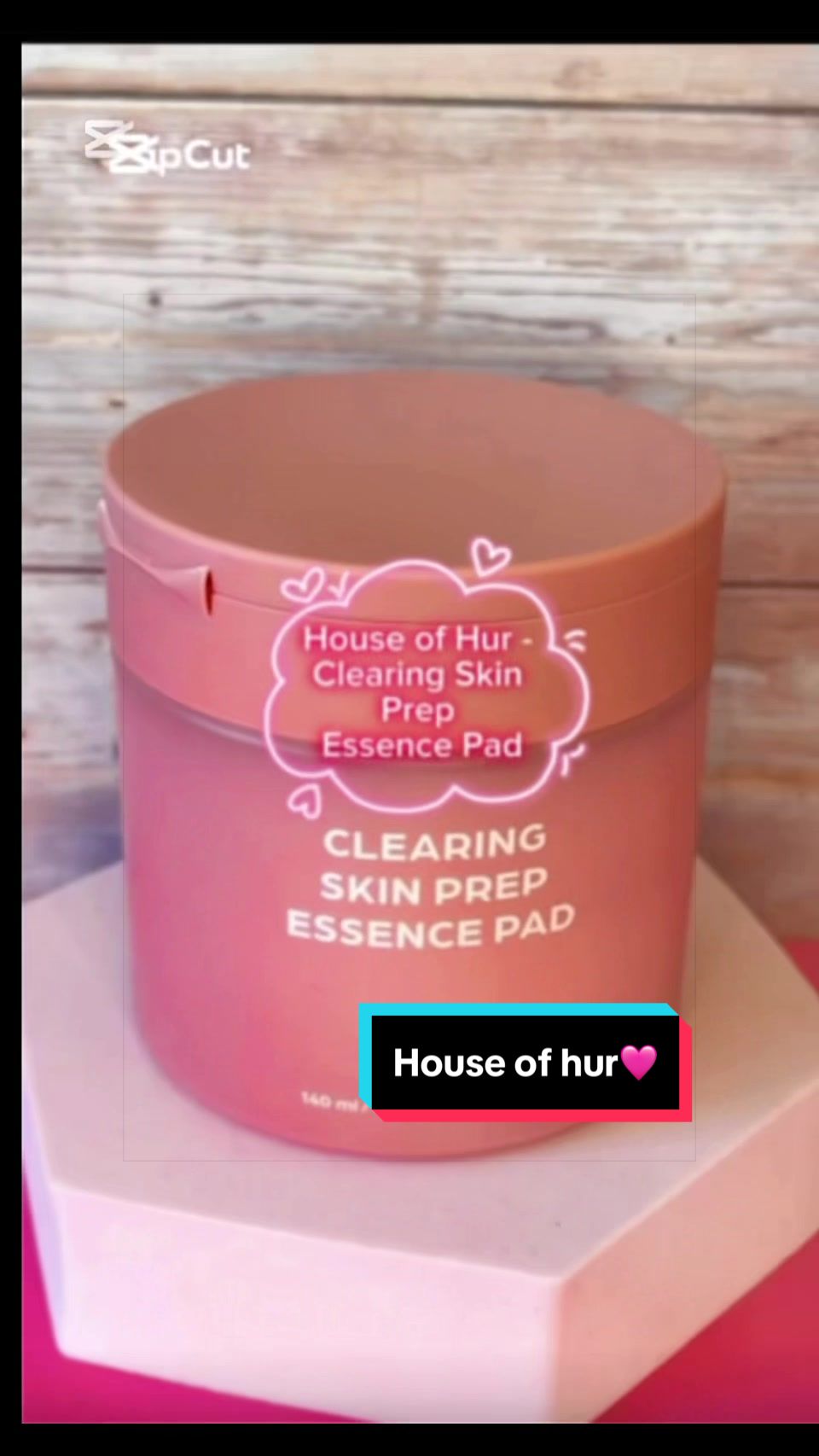 TikTok post by @bella_ugc_xx for House of Hur US. Caption reads: @houseofhur_hurfriends @House of Hur US @House of....