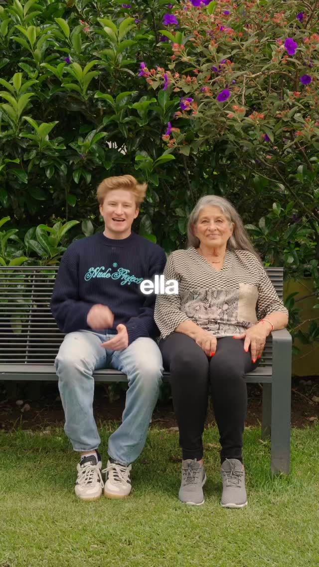 Instagram post by @alextachers for Uber Eats. Caption reads: Nunca dejen de consentir a sus abuelas 👵🏼🥰
Pide....