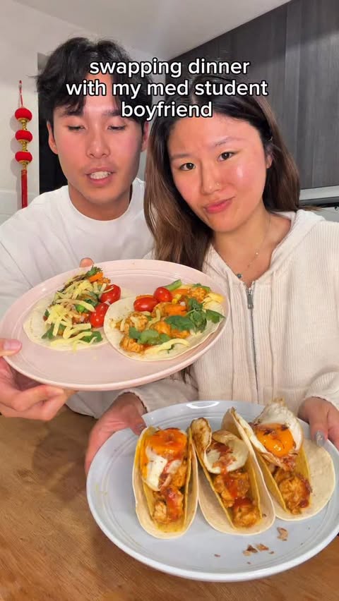Instagram post by @aimschia for Old El Paso. Caption reads: [...] with my med student boyfriend using....