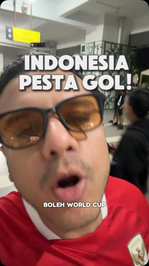 Instagram post by @olealatas for Sehat AQUA. Caption reads: Timnas mode AFF 🤩 makin adem hati gue....