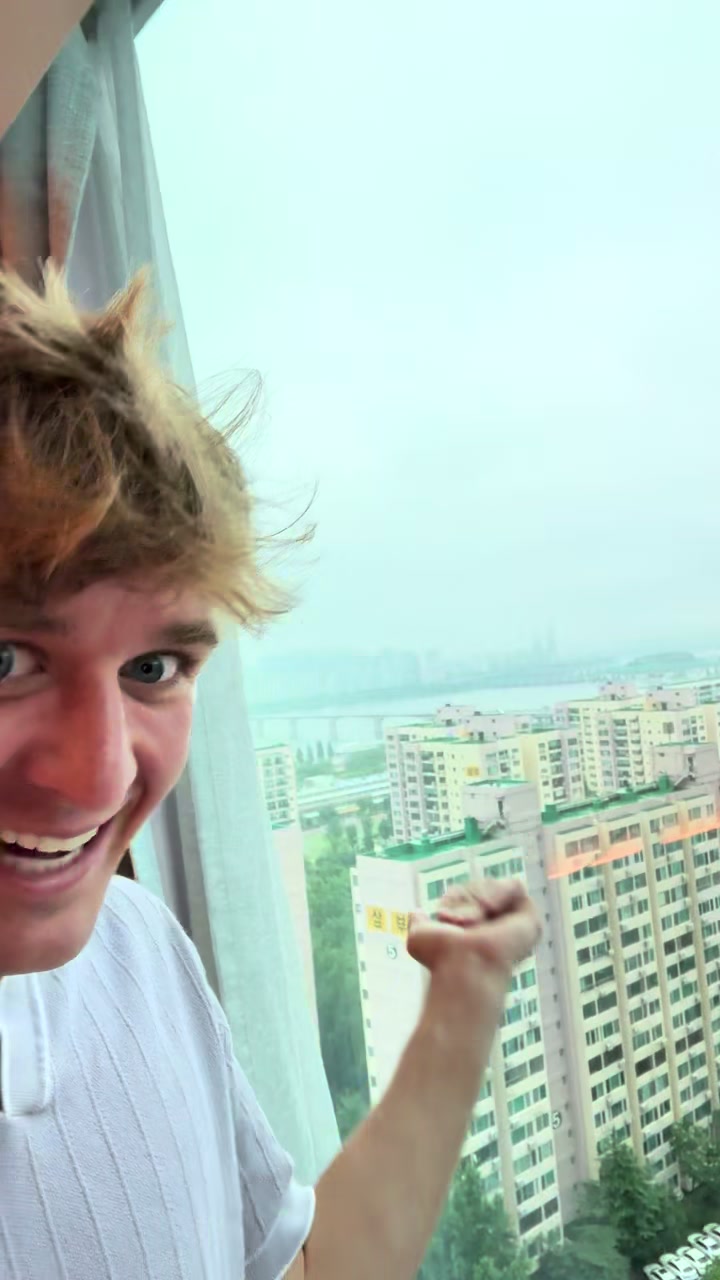 TikTok post by @cringecarter for Starry. Caption reads: Im so happy i did this #StarryPartner @Starry .