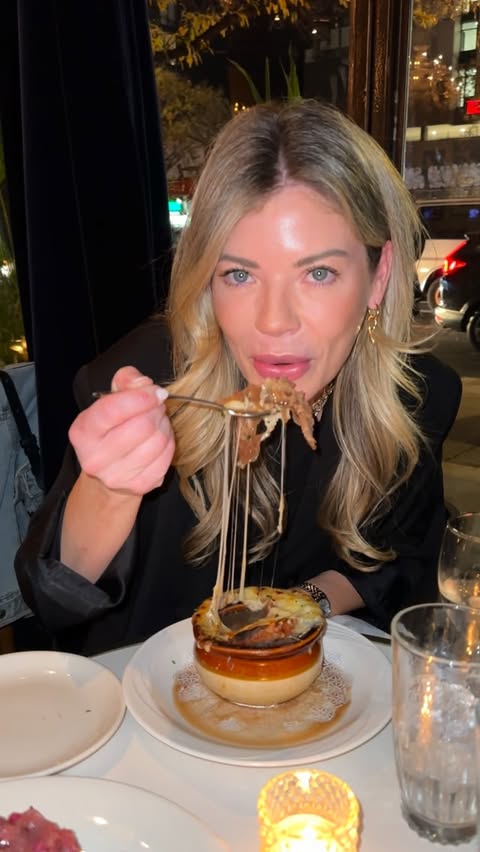 Instagram post by @gilliandelzotto for Groupon. Caption reads: My discount code is GILLIAN for 25% off if you’re....