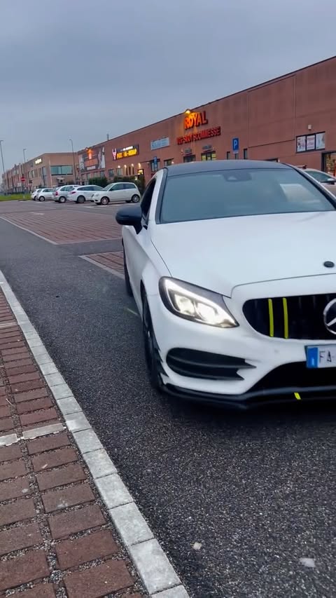 Instagram post by @stunteur_mehdii for Mercedes-Benz. Caption reads: 🇮🇹🦈🇲🇦 • • • • #mercedes #memes #you #foryou....