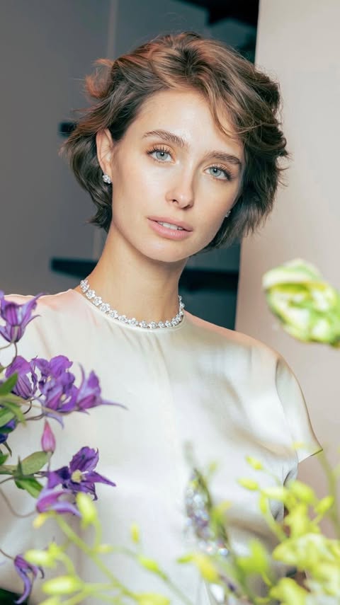 Instagram post by @emelyborsody for SWAROVSKI. Caption reads: @swarovski knows how to make girls happy: jewels....