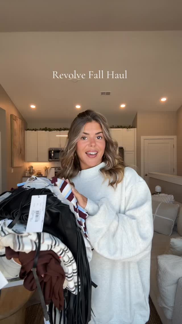 Instagram post by @madisonsvetz for REVOLVE. Caption reads: [...] link to this post on my LTK ⬇ #revolve....