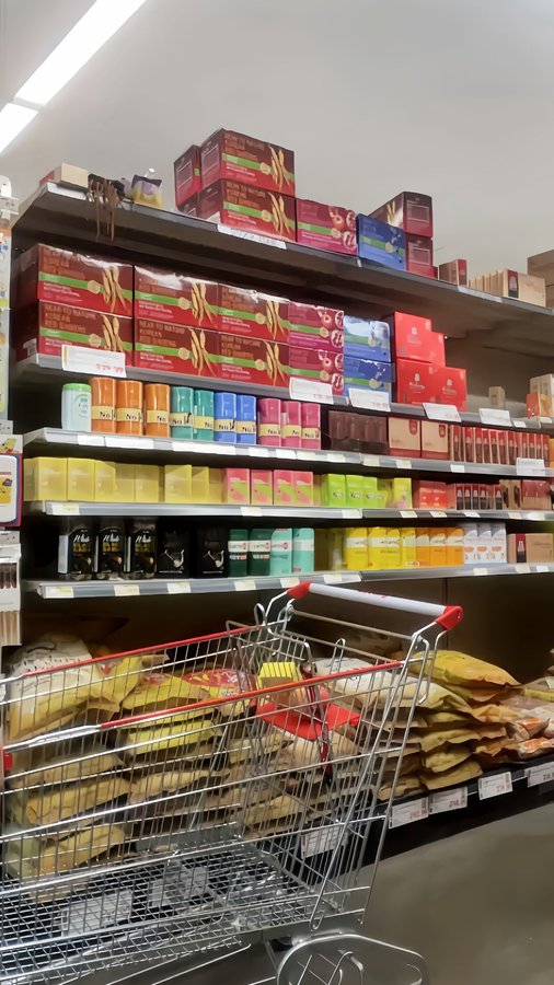 Instagram post by @5teffy for EVERYDAZE. Caption reads: [...] favorite flavor? 🫶 #ad @every.daze....