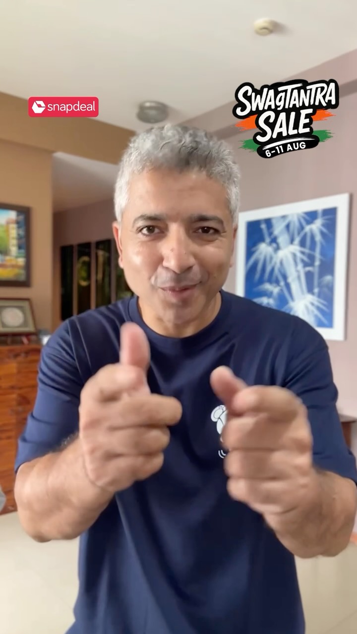 Instagram post by @capt_dvs for Snapdeal. Caption reads: I wore 8 different looks in this video but they....