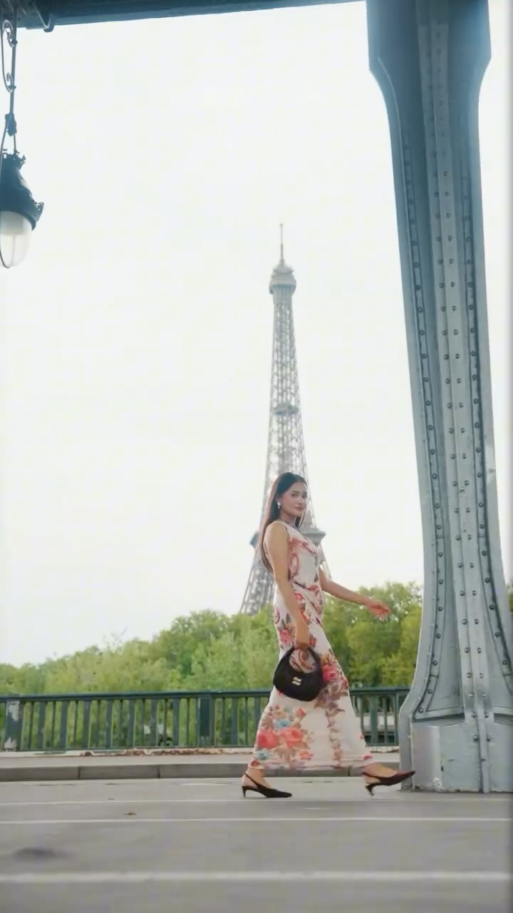 Instagram post by @faby_makeupartist for Vero Moda. Caption reads: Paris is always a good idea… especially in....