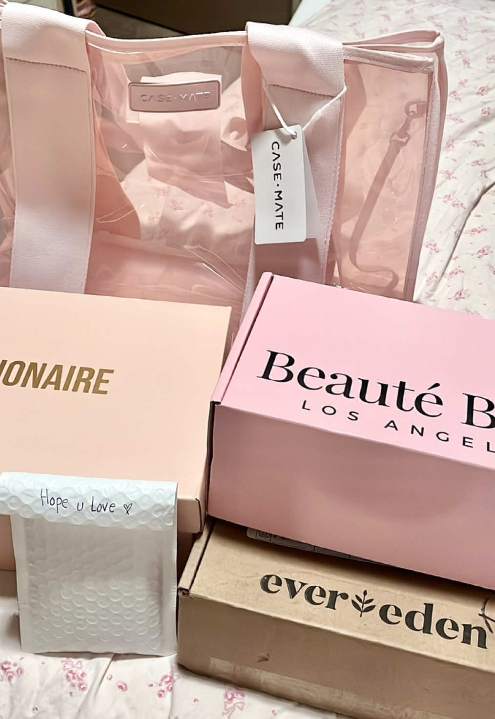 TikTok post by @jannainpink for Evereden. Caption reads: Love getting packages 💕 so greatful!! @Bobo ᖭི༏ᖫྀ....