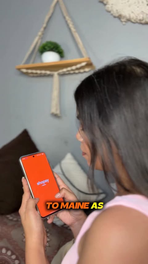 Instagram post by @iampayalguptaa for Shopsy Selects. Caption reads: Download Shopsy app now to play fun games,🎮 win....