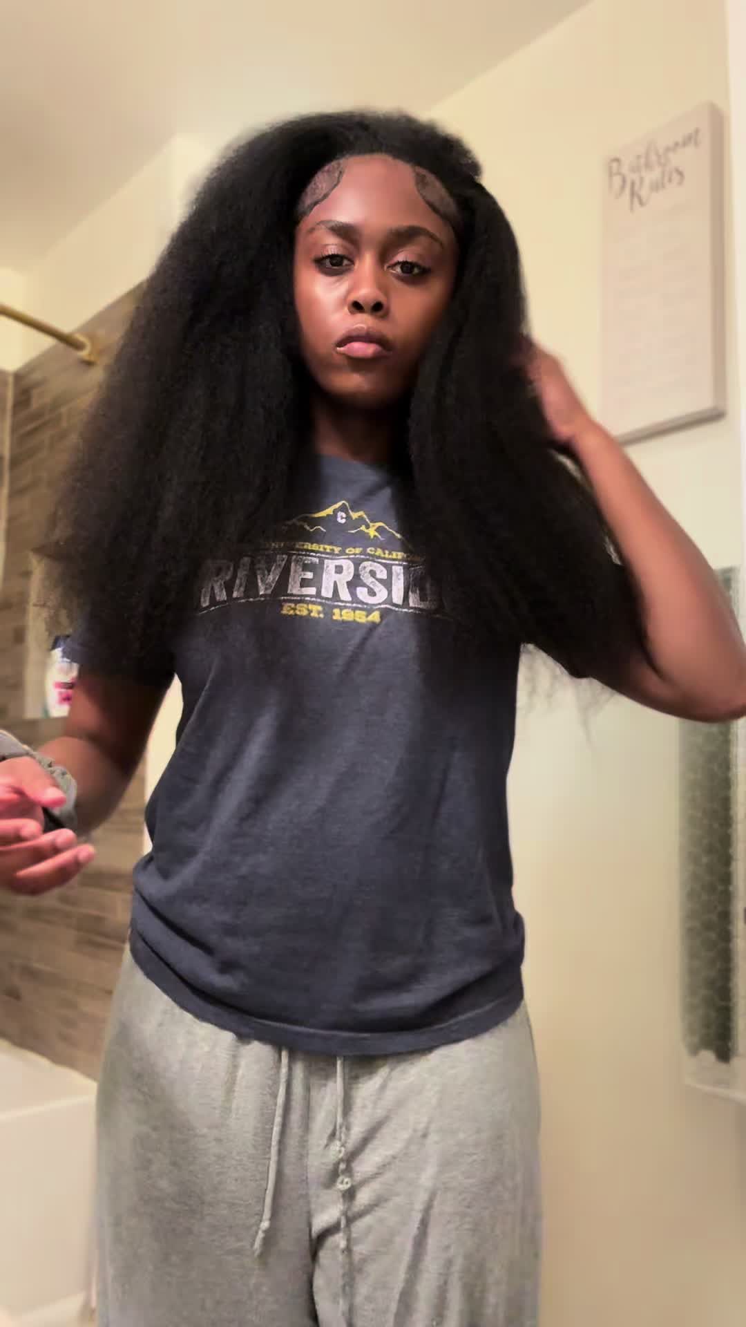 TikTok post by @armoni.renee for Daixidreadology. Caption reads: [...] the curls? 🤭 @Daixi Dreadology....