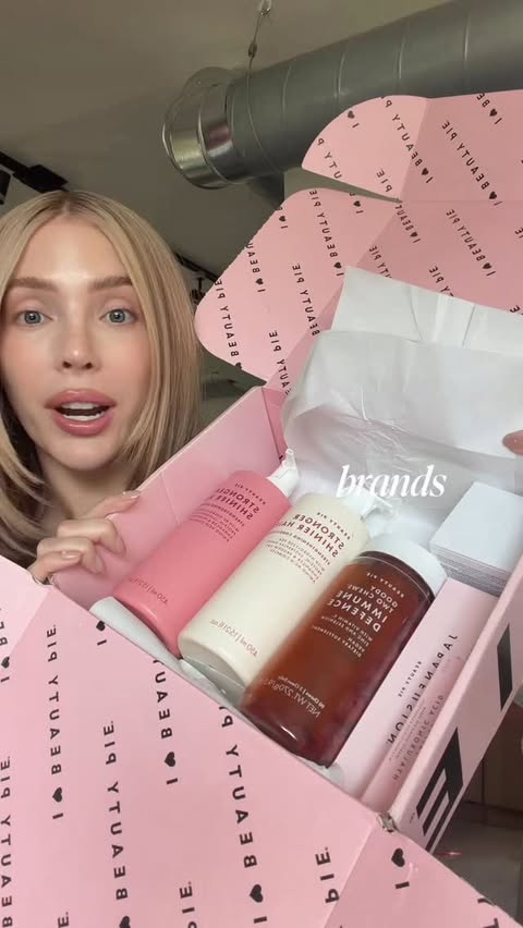 Instagram post by @imjamiestone for BEAUTY PIE. Caption reads: [...] in the world’s TOP labs, direct from....