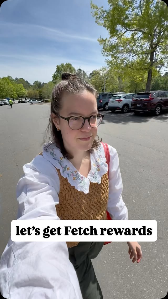 Instagram post by @itsme.katevee for Fetch. Caption reads: I’m so excited to keep working with @fetchrewards....