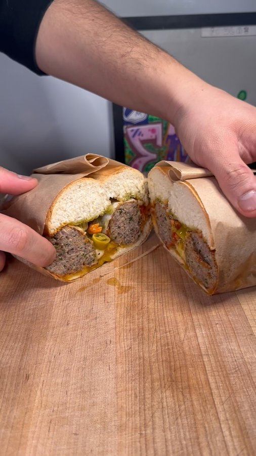 Instagram post by @apartmentcook for Anolon. Caption reads: I partnered with @anolon to show you guys their....