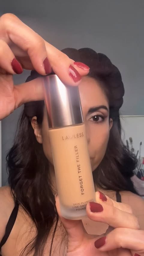 Instagram post by @beautybubble0326 for LAWLESS. Caption reads: [...] LINE-SMOOTHING FOUNDATION - @lawless #gifted....