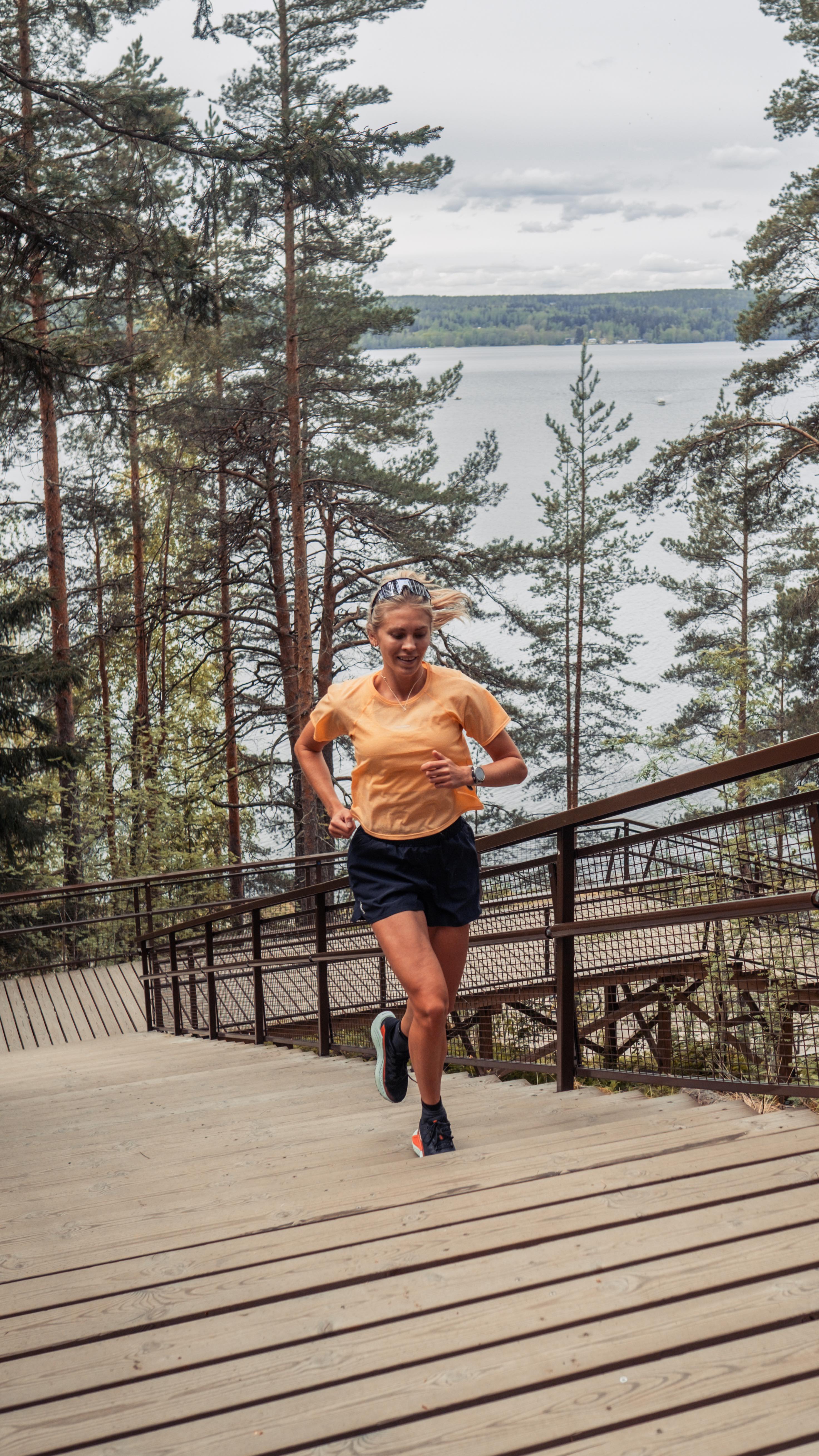 Instagram post by @ann.kathrin_b for Salomon. Caption reads: Why I run?! 🏃🏼‍♀️🌳 *advertisement
.
Laufen gibt....