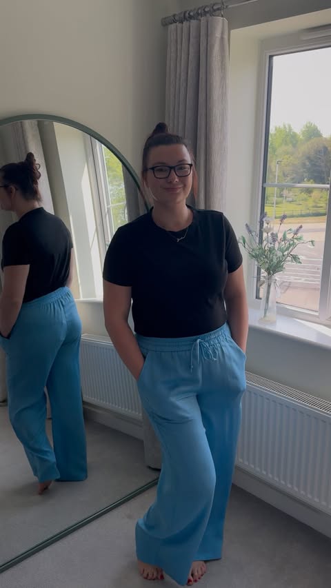 Instagram post by @lifeatthelaings for Halara. Caption reads: [...] feel drawstring wide leg trousers from....