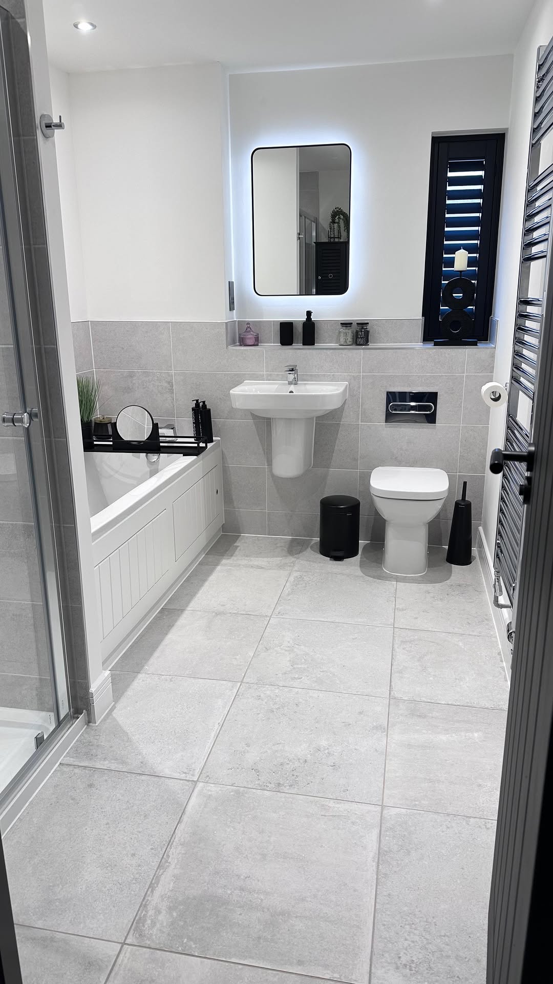 Instagram post by @themonomanor for Brabantia. Caption reads: M A I N  B A T H R O O M

The shower in here....