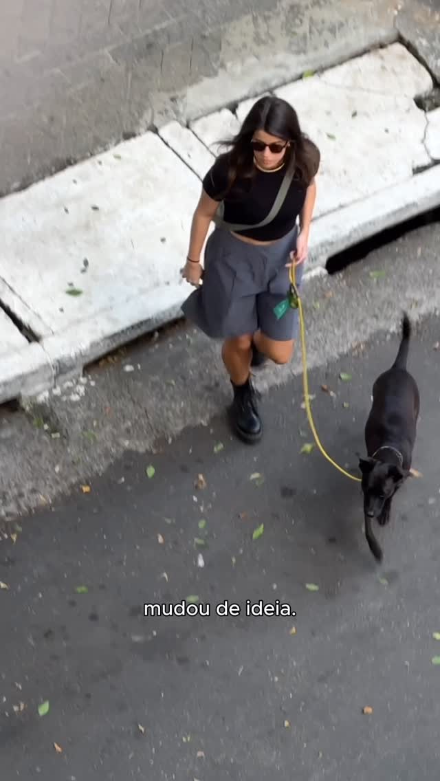 Instagram post by @mariabopp for Insider Store. Caption reads: Entrei no site da @insiderstore pra investigar....