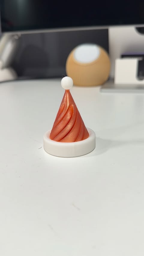 Instagram post by @davidkrammer for Creality. Caption reads: [...] Christmas Decorations with the K2! 😍....