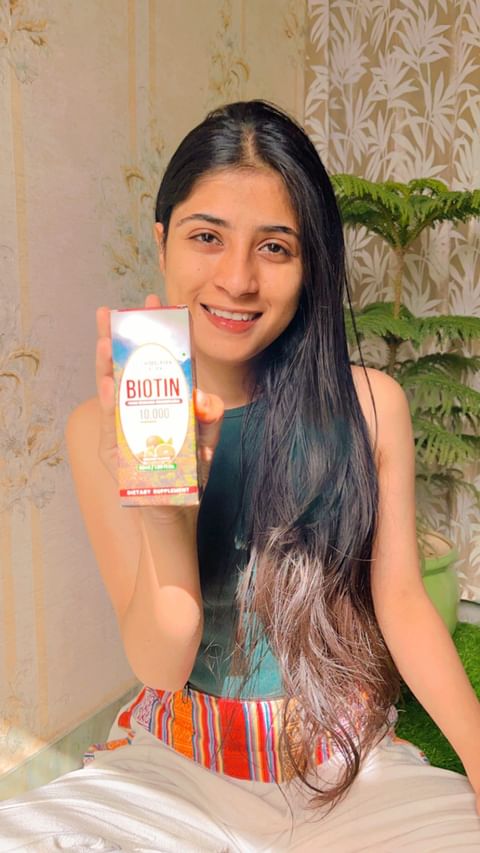 Instagram post by @yogawithkamya_ for Himalayan Organics. Caption reads: I often get questions about how I maintain my hair....