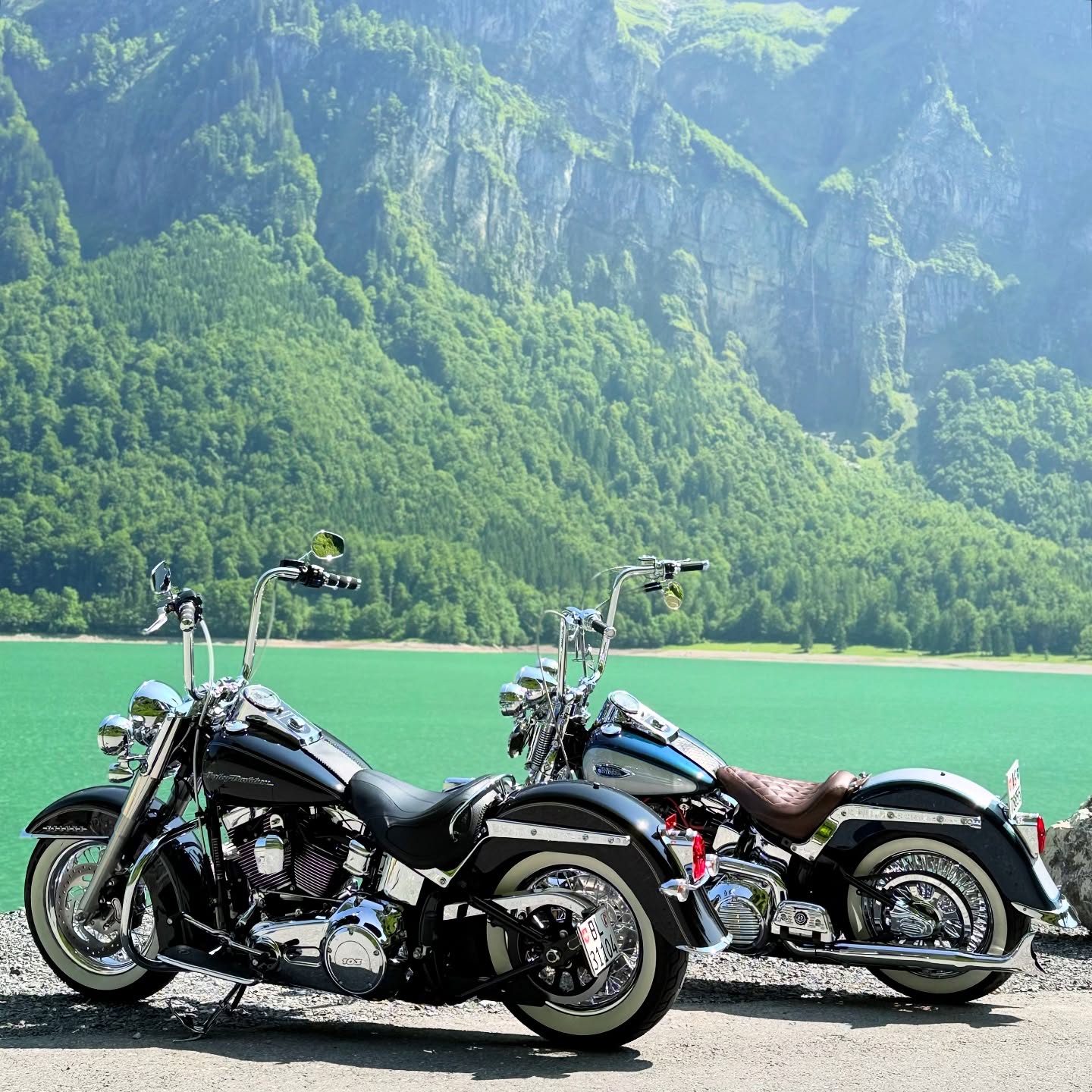 Instagram post by @bobbermafia for Harley-Davidson. Caption reads: ▪️ᴄʟᴀꜱꜱɪᴄ ꜰʀᴇᴇᴅᴏᴍ▪️
.
.
➡️ 𝐋𝐈𝐊𝐄 
➡️....