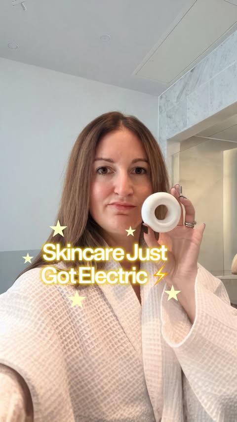 Instagram post by @samanthathomson7 for ZIIP. Caption reads: [...] spot treatment?! ⚡️ Meet the NEW ZIIP DOT 🤍....