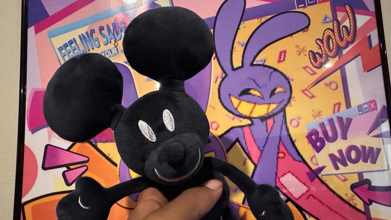 YouTube post by @Jakeneutron for Makeship. Caption reads: https://www.makeship.com/products/spl...

Hey....