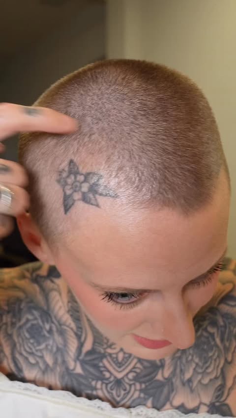 Instagram post by @oliviaolfactory for NYX Cosmetics. Caption reads: Hairline Hack 😈
.
#hairhack #hairloss #shorthair....