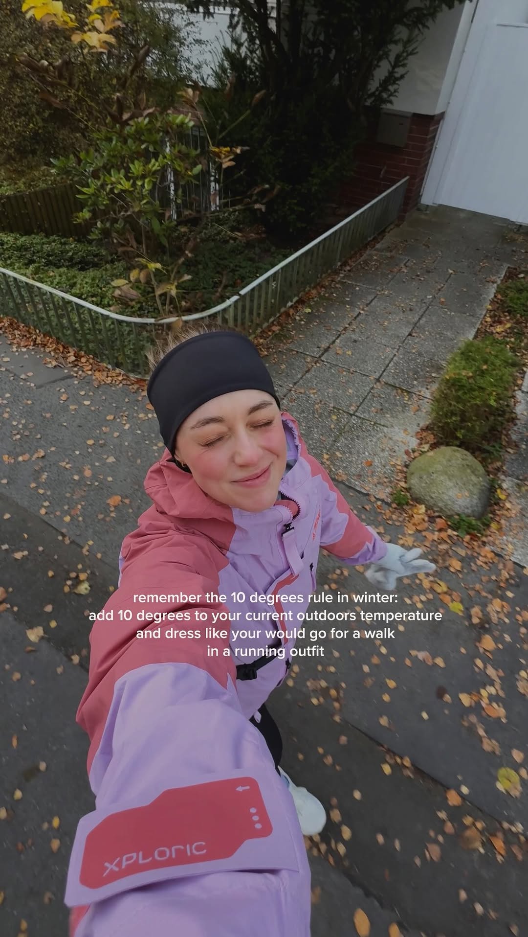 Instagram post by @franziskaschoebel for foodspring. Caption reads: Anzeige. No matter if it’s a cold winter run oder....