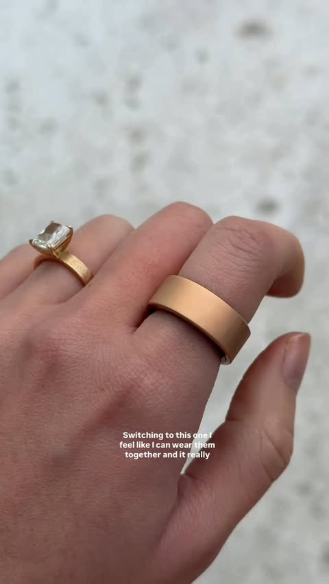 Instagram post by @marinarossa for Ultrahuman. Caption reads: [...] ring on the market, change my mind!!!....