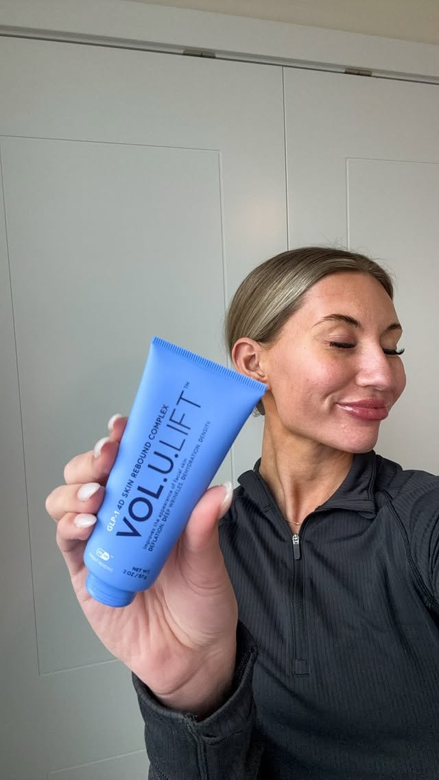 Instagram post by @courtneyannklang for IMAGE Skincare. Caption reads: [...] #weightlossjourney #viral @imageskincare....