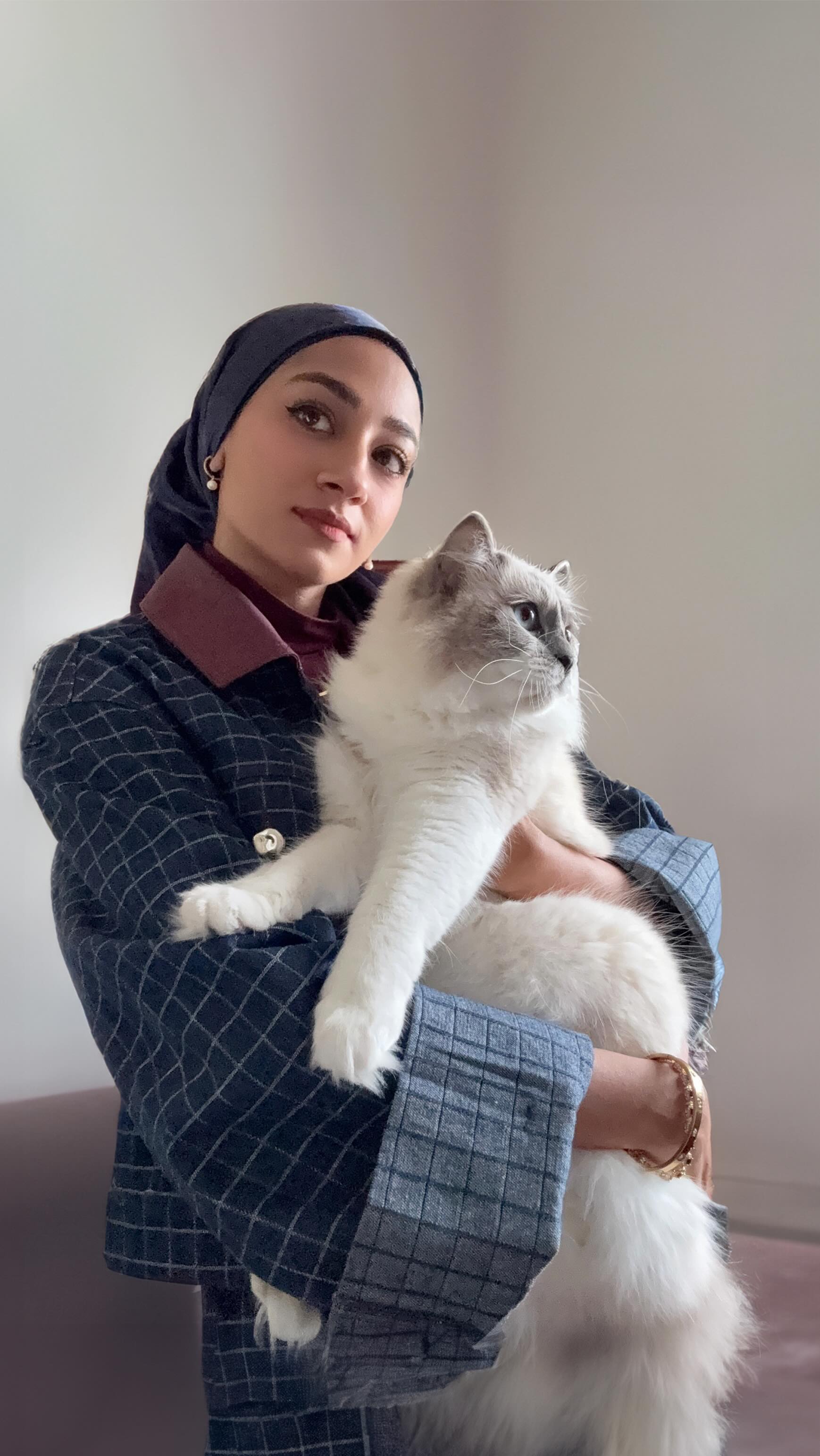 Instagram post by @zeewhatidid for Lily’s Kitchen. Caption reads: He inhaled that. Making a cake for my premium boi....